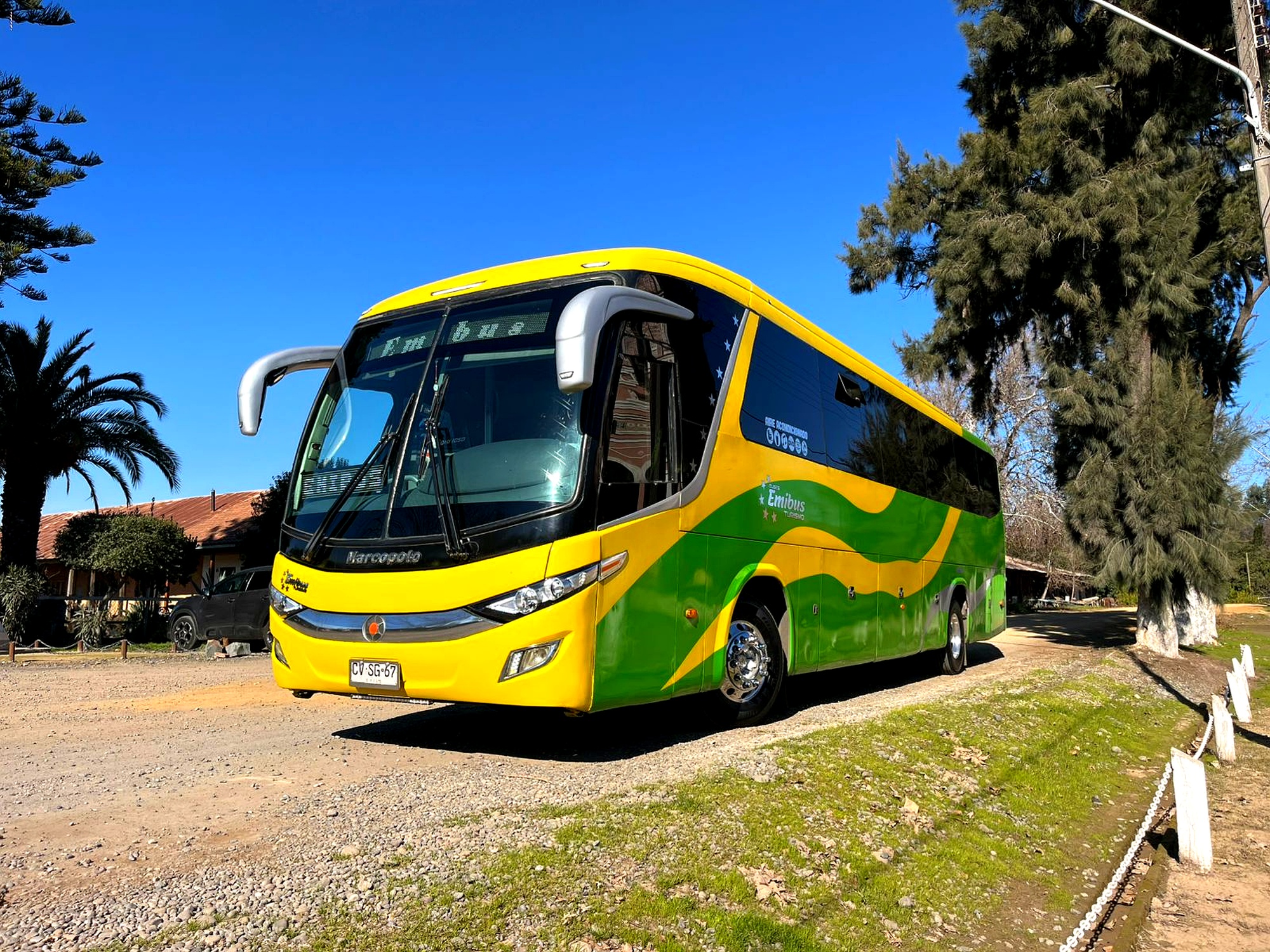 Bus EmiBus 28 - Flota moderna y confortable