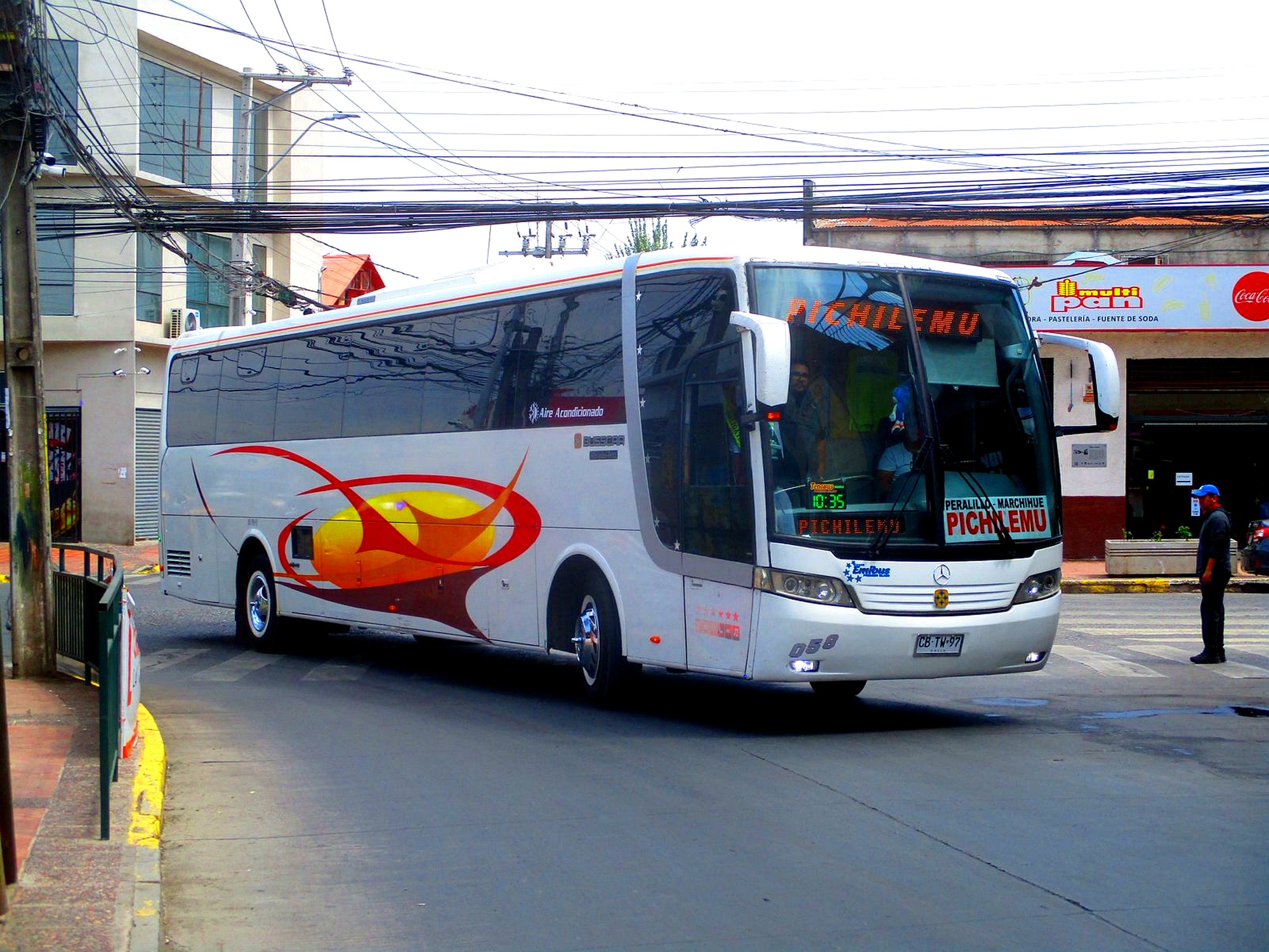 Bus EmiBus 9 - Flota moderna y confortable